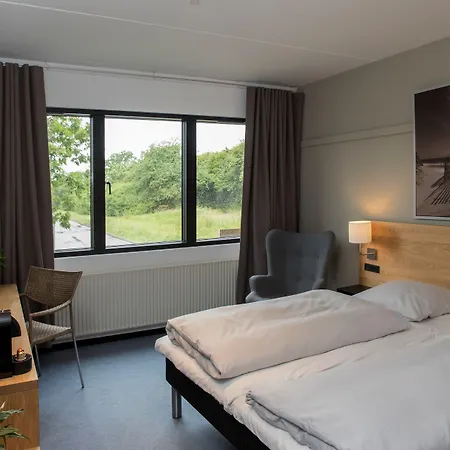 6400 Ξενοδοχείο 3*