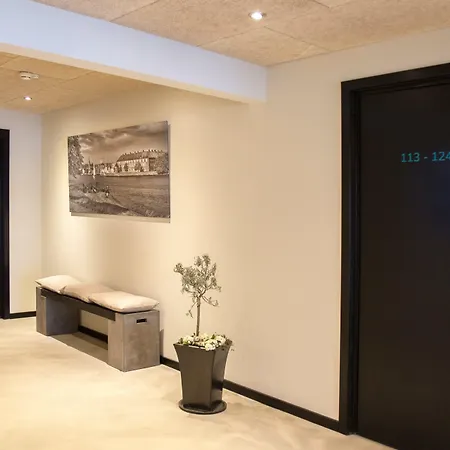 6400 Ξενοδοχείο